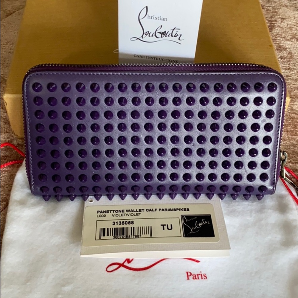 ❌Sold❌💎Christian louboutin Wallet💎